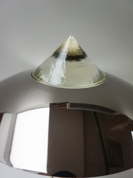 Herda-tafellamp-vintage-Memphis-Conical-table-lamp-Memphis-Dutch-postmodern- 00009